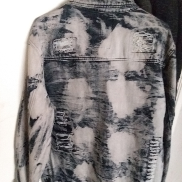 Jean Jacket - Picture 2 of 3